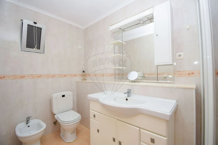 Apartamento T2 para Venda em Rio de Mouro Foto 21