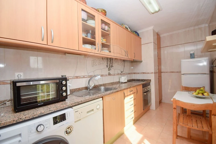 Apartamento T2 para Venda em Rio de Mouro Foto 5