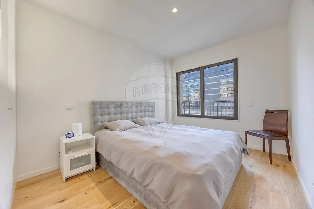 Apartamento T1 para Venda em Campanhã Foto 14