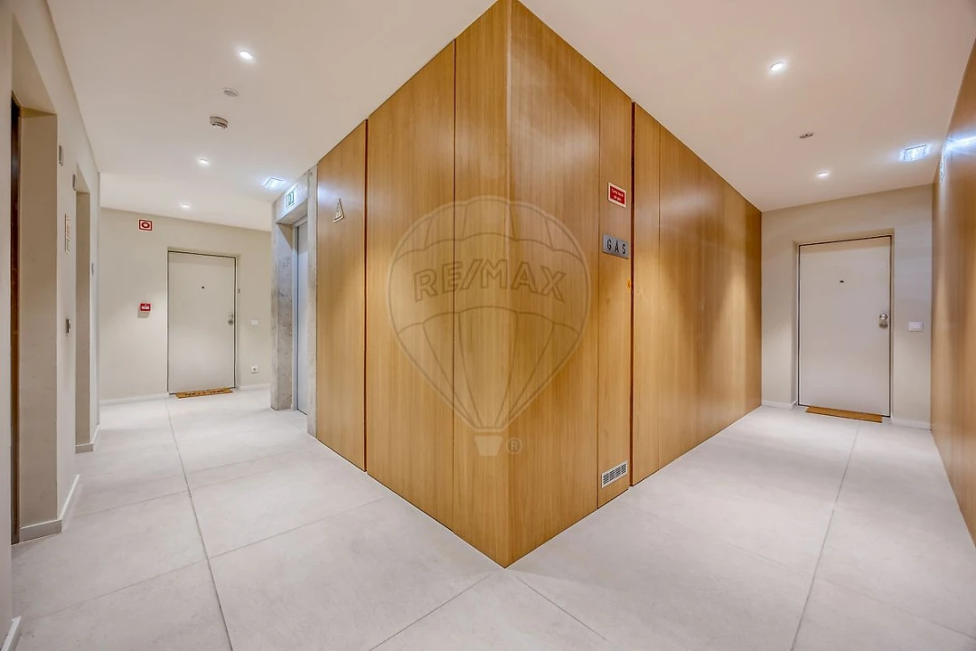 Apartamento T1 para Venda em Campanhã Foto 22