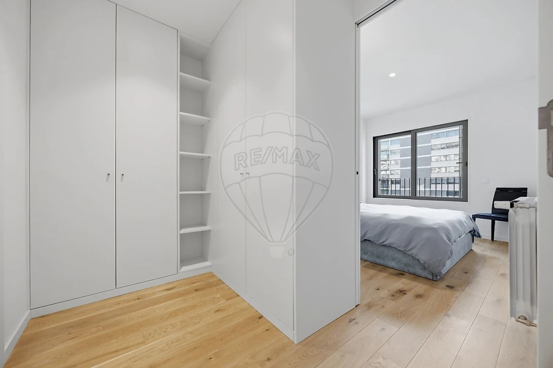 Apartamento T1 para Venda em Campanhã Foto 4