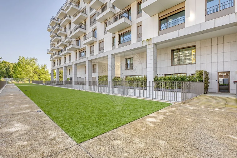 Apartamento T1 para Venda em Campanhã Foto 12