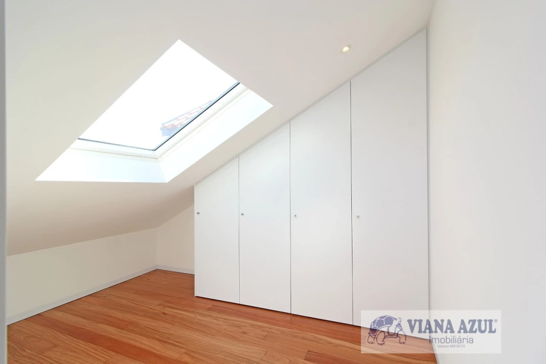 Apartamento T1 para Arrendamento em Santa Maria Maior e Monserrate e Meadela Foto 7