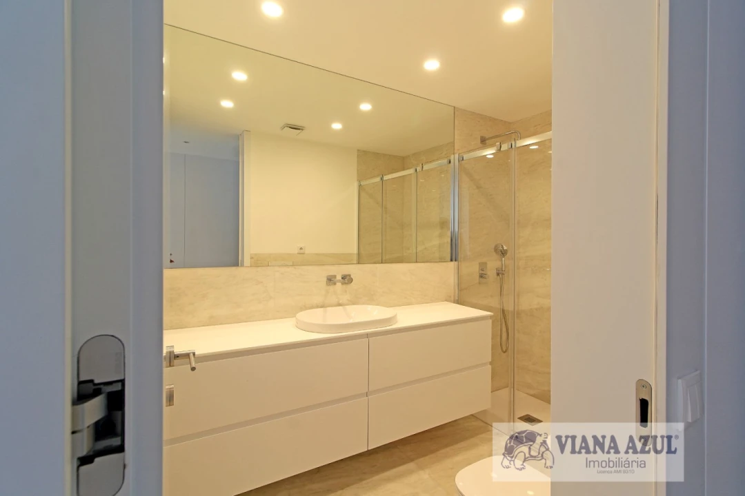 Apartamento T1 para Arrendamento em Santa Maria Maior e Monserrate e Meadela Foto 9