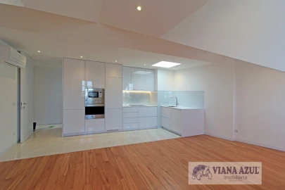 Apartamento T1 para Arrendamento em Santa Maria Maior e Monserrate e Meadela