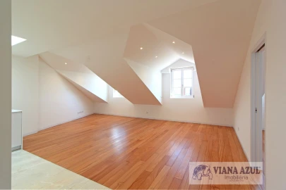 Apartamento T1 para Arrendamento em Santa Maria Maior e Monserrate e Meadela