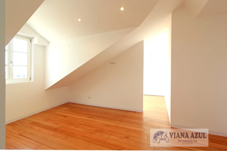 Apartamento T1 para Arrendamento em Santa Maria Maior e Monserrate e Meadela Foto 5
