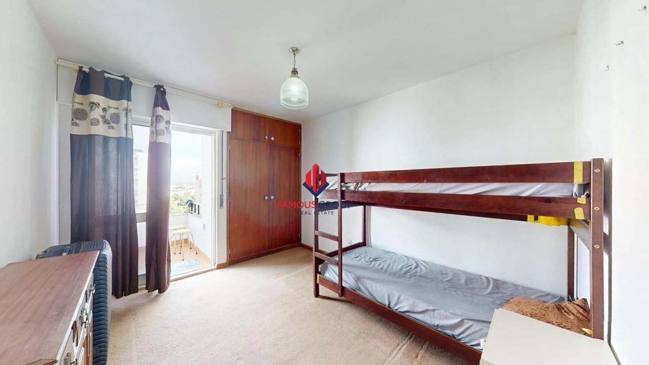 Apartamento T2 para Venda em Portimão Foto 11