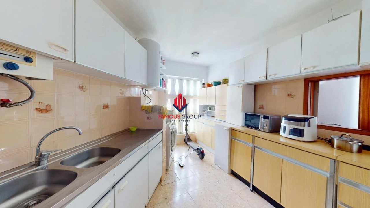 Apartamento T2 para Venda em Portimão Foto 2