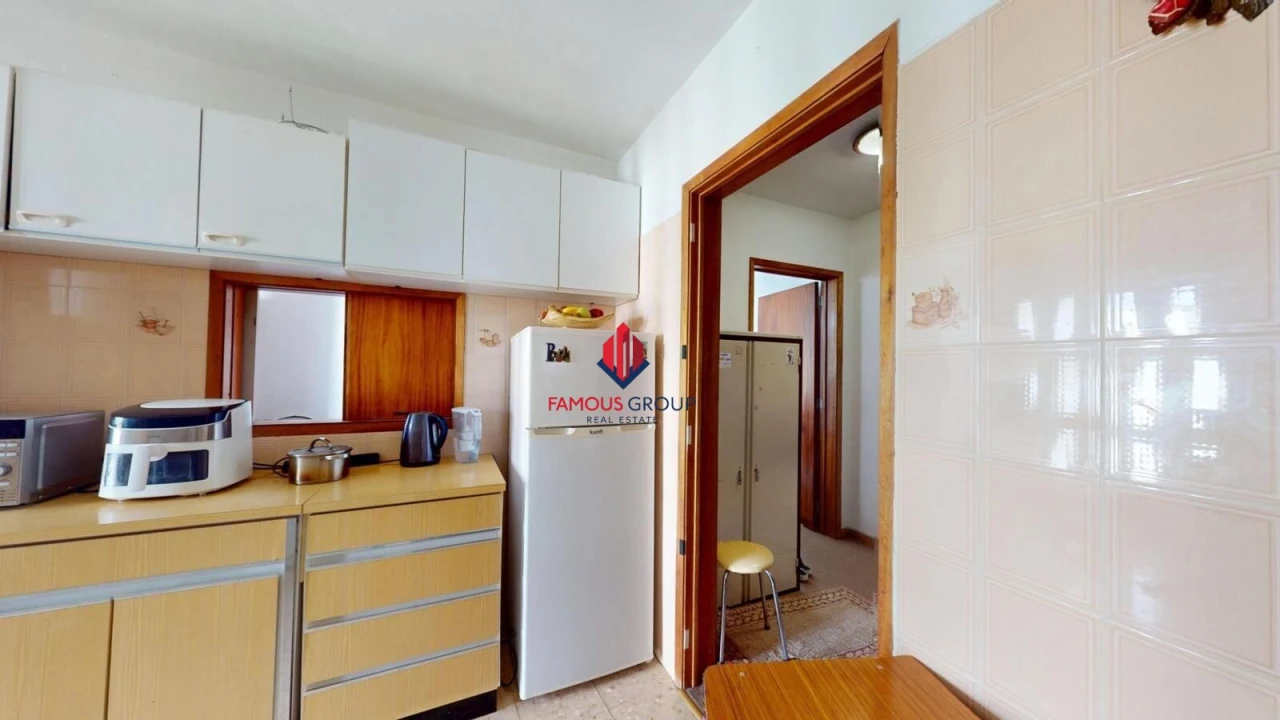 Apartamento T2 para Venda em Portimão Foto 3