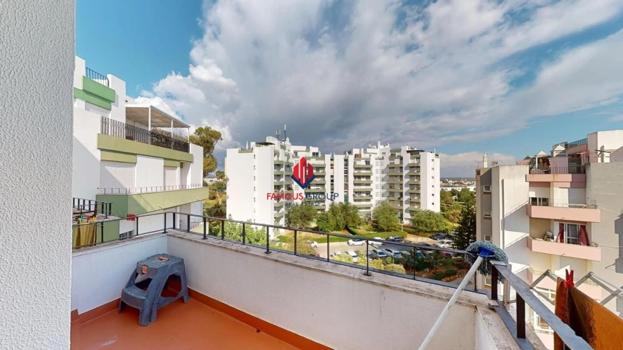 Apartamento T2 para Venda em Portimão Foto 13