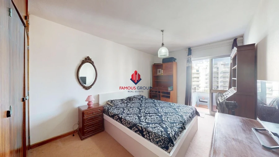 Apartamento T2 para Venda em Portimão Foto 16