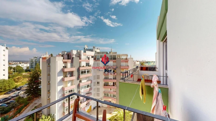 Apartamento T2 para Venda em Portimão Foto 7