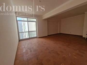 Apartamento T2 para Venda em Pontinha e Famões