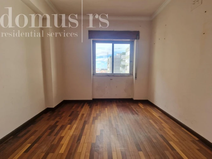 Apartamento T2 para Venda em Pontinha e Famões Foto 19