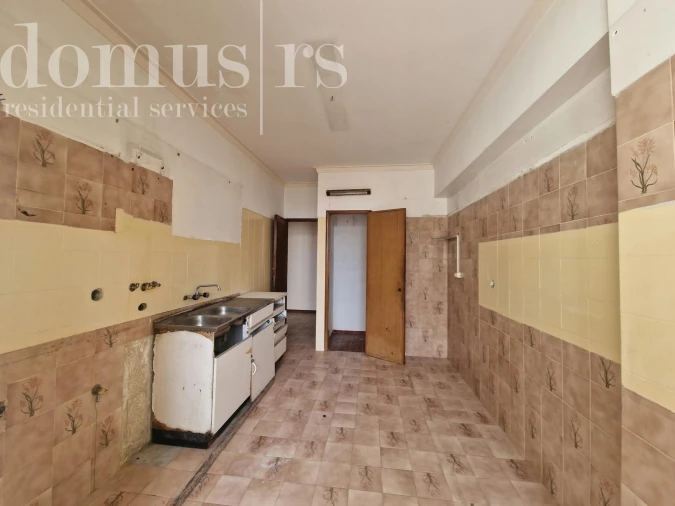Apartamento T2 para Venda em Pontinha e Famões Foto 6