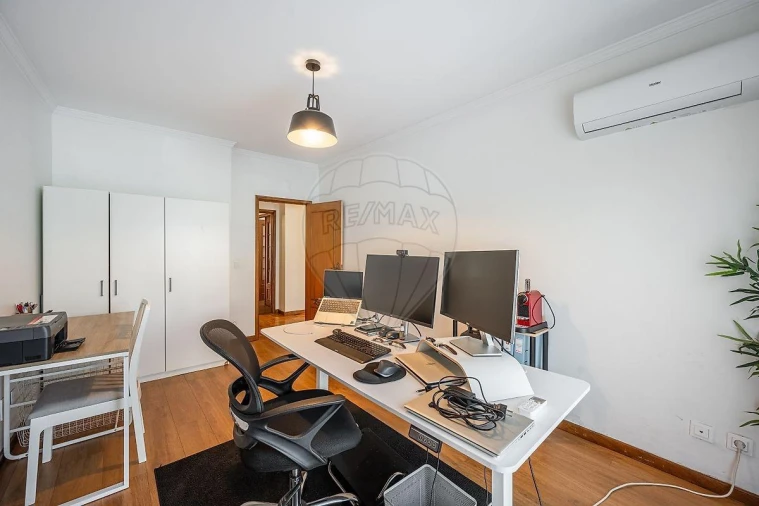 Apartamento T3 para Venda em Braga (Maximinos, Sé e Cividade) Foto 15