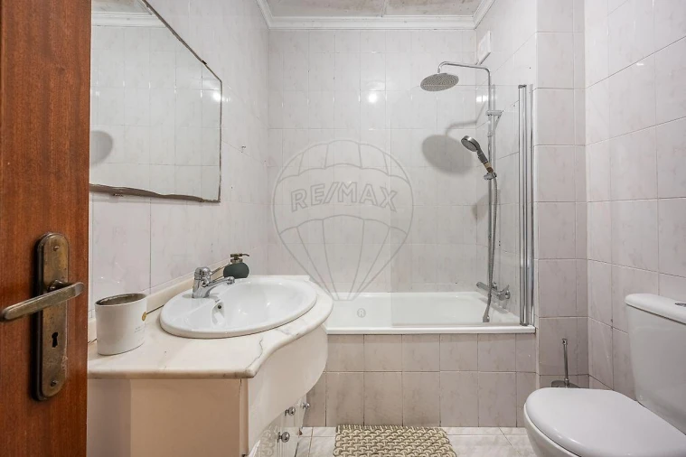 Apartamento T3 para Venda em Braga (Maximinos, Sé e Cividade) Foto 16