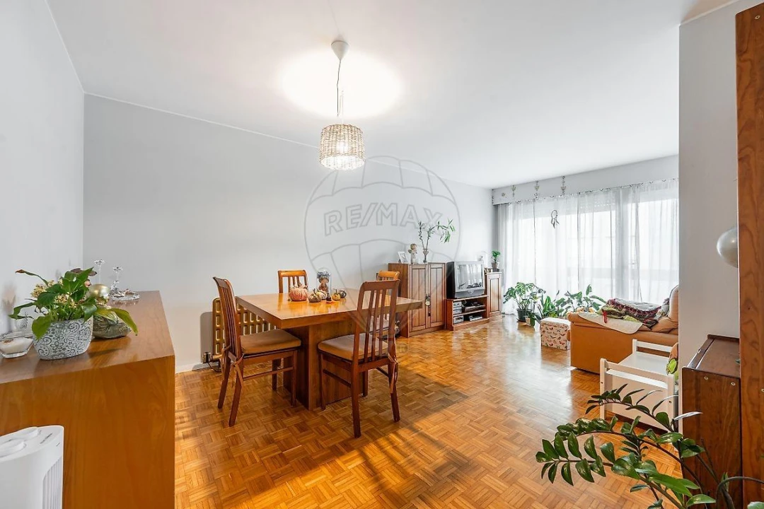 Apartamento T2 para Venda em Cidade da Maia Foto 1