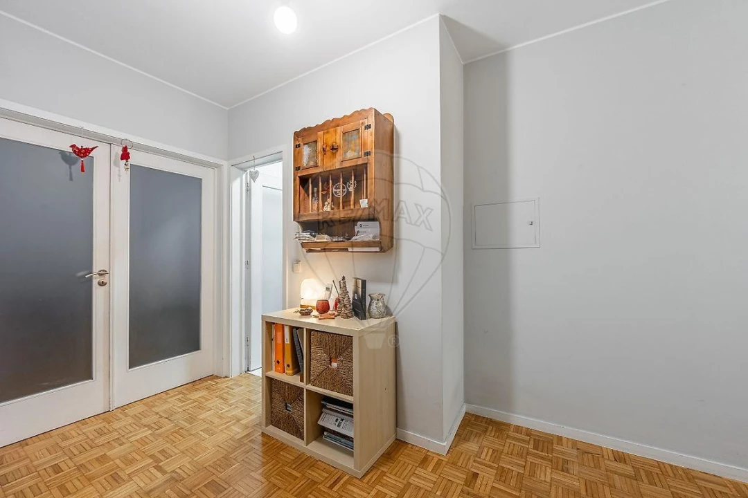 Apartamento T2 para Venda em Cidade da Maia Foto 23