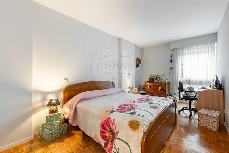 Apartamento T2 para Venda em Cidade da Maia Foto 25