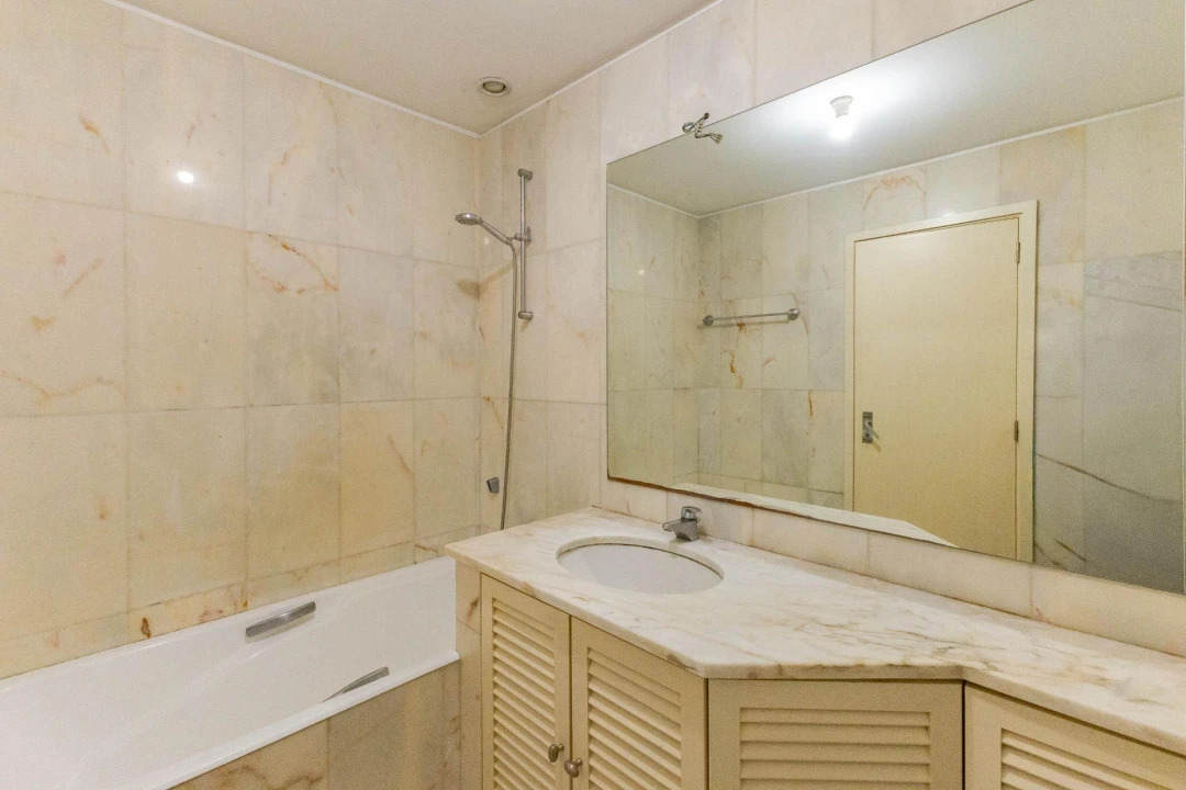 Apartamento T1 para Venda em Lordelo do Ouro e Massarelos Foto 18