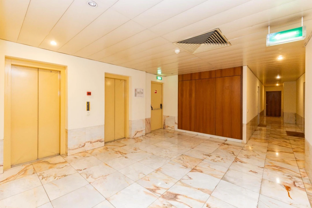 Apartamento T1 para Venda em Lordelo do Ouro e Massarelos Foto 3