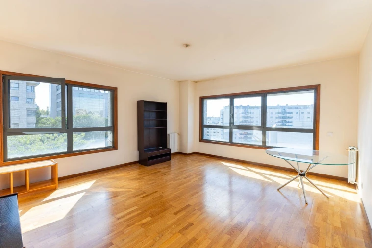 Apartamento T1 para Venda em Lordelo do Ouro e Massarelos Foto 10
