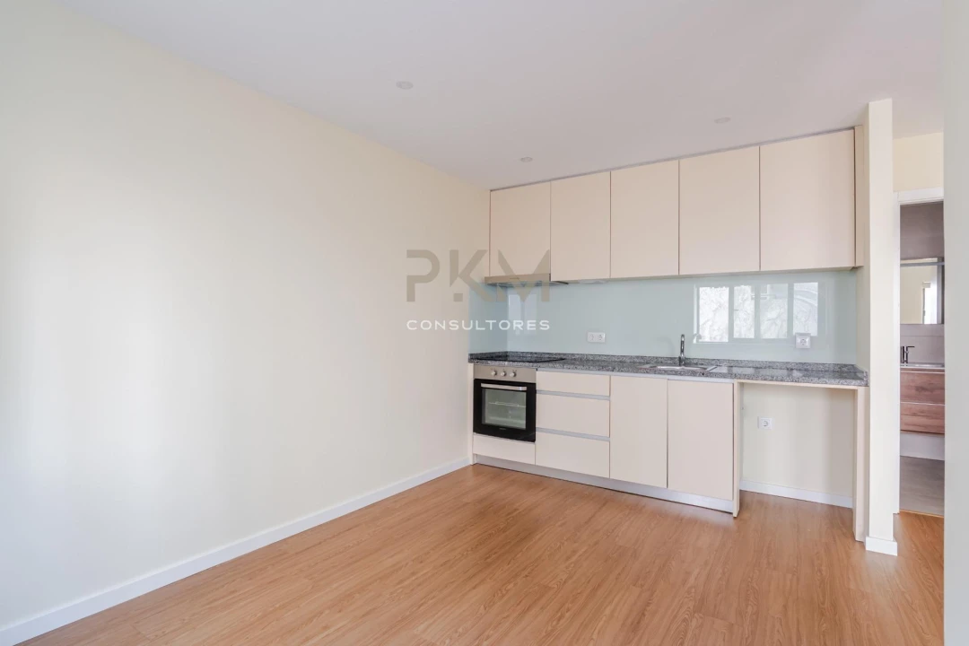 Apartamento T1 para Venda em Amarante (São Gonçalo), Madalena, Cepelos e Gatão Foto 3