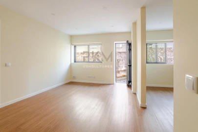 Apartamento T1 para Venda em Amarante (São Gonçalo), Madalena, Cepelos e Gatão