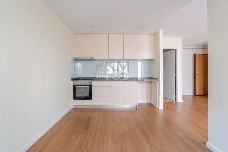 Apartamento T1 para Venda em Amarante (São Gonçalo), Madalena, Cepelos e Gatão Foto 4