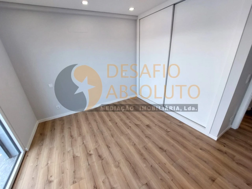 Moradia T3 para Venda em Fernao Ferro Foto 5