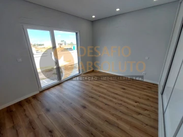 Moradia T3 para Venda em Fernao Ferro