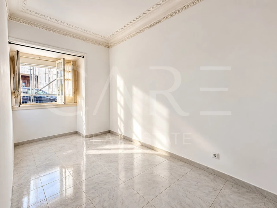 Apartamento T2 para Venda em Arroios Foto 2
