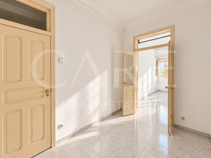 Apartamento T2 para Venda em Arroios Foto 4