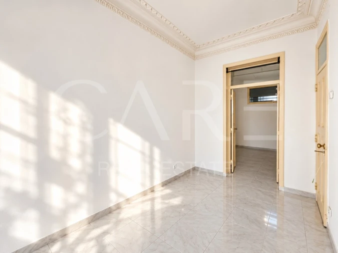 Apartamento T2 para Venda em Arroios Foto 5