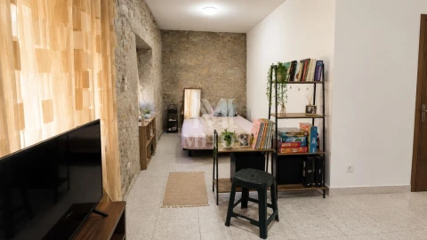 Moradia T4 para Venda em Mazarefes e Vila Fria