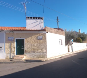 Moradia T2 para Venda em Terrugem e Vila Boim