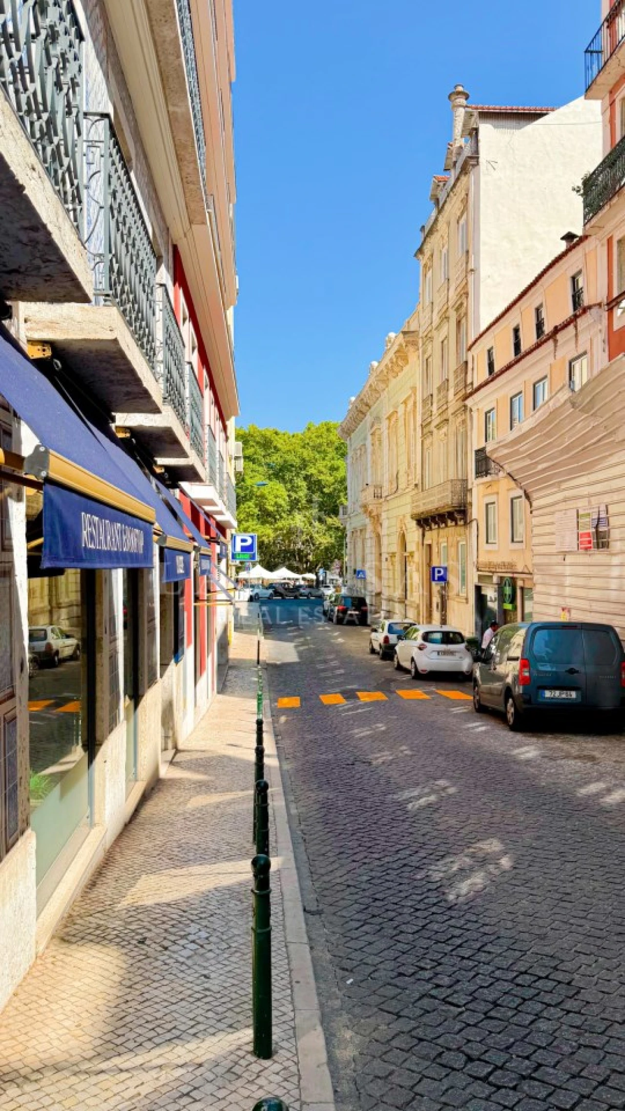 Apartamento T1 para Venda em Santo António Foto 30