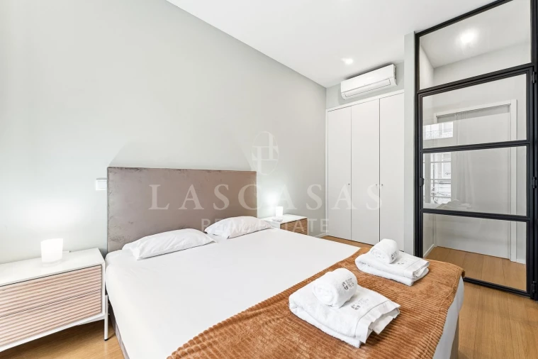 Apartamento T1 para Venda em Cedofeita, Santo Ildefonso, Sé, Miragaia, São Nicolau e Vitória Foto 9