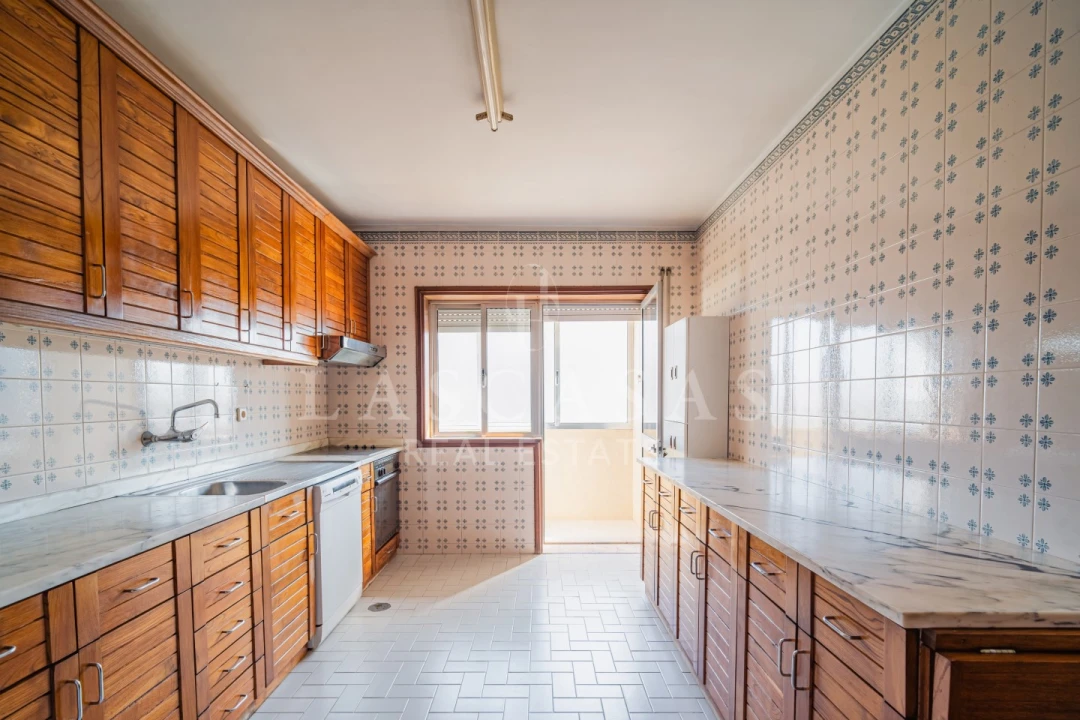 Apartamento T3 para Venda em Cidade da Maia Foto 3