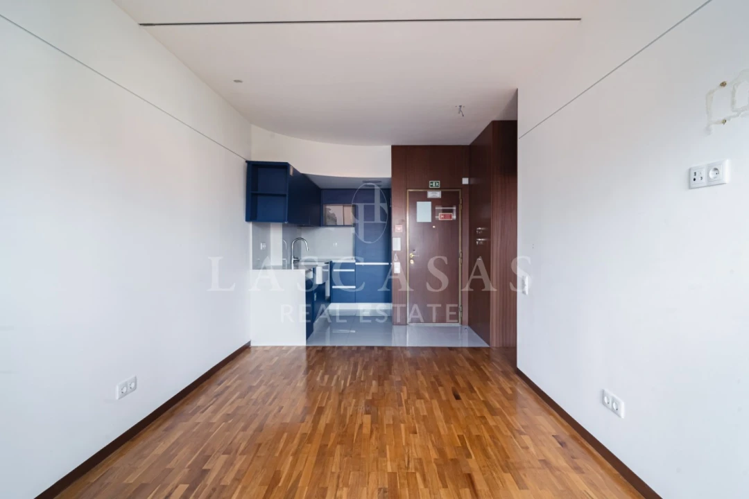 Apartamento T1 para Venda em Cedofeita, Santo Ildefonso, Sé, Miragaia, São Nicolau e Vitória Foto 1