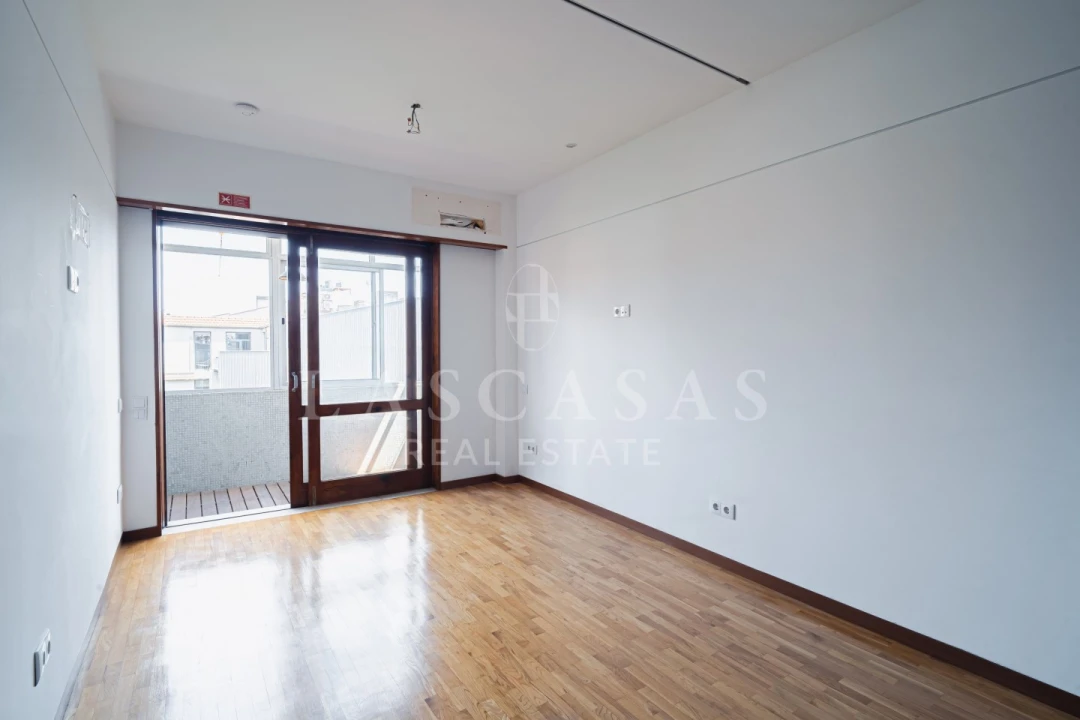 Apartamento T1 para Venda em Cedofeita, Santo Ildefonso, Sé, Miragaia, São Nicolau e Vitória Foto 21