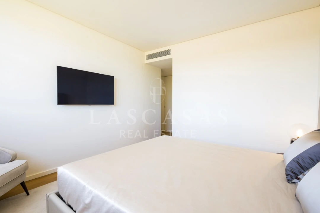Apartamento T2 para Arrendamento em Quarteira Foto 23