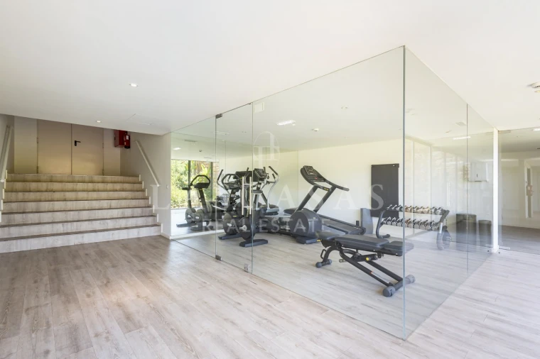 Apartamento T2 para Arrendamento em Quarteira Foto 10
