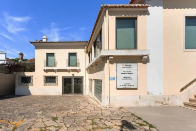 Prédio para Venda em Oeiras e São Julião da Barra, Paço de Arcos e Caxias