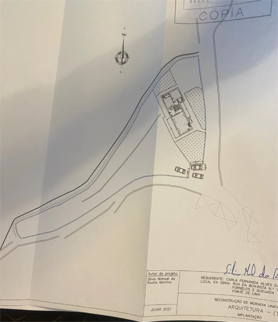Moradia T4 para Venda em Fornelos e Queijada Planta 1