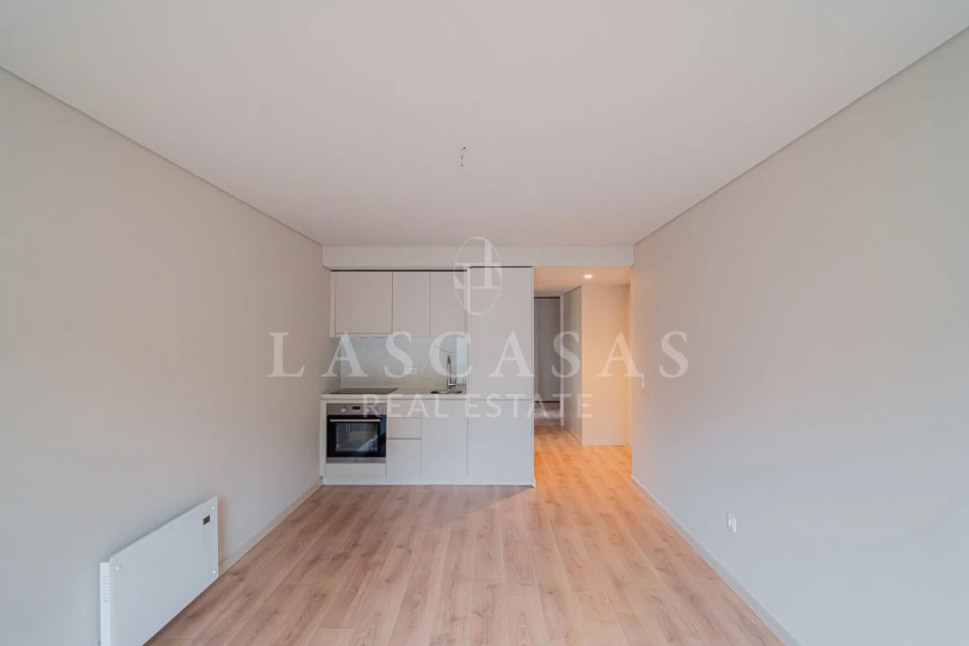 Apartamento T1 para Venda em Cedofeita, Santo Ildefonso, Sé, Miragaia, São Nicolau e Vitória Foto 4