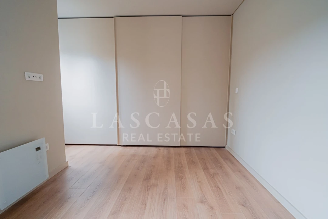 Apartamento T1 para Venda em Cedofeita, Santo Ildefonso, Sé, Miragaia, São Nicolau e Vitória Foto 8