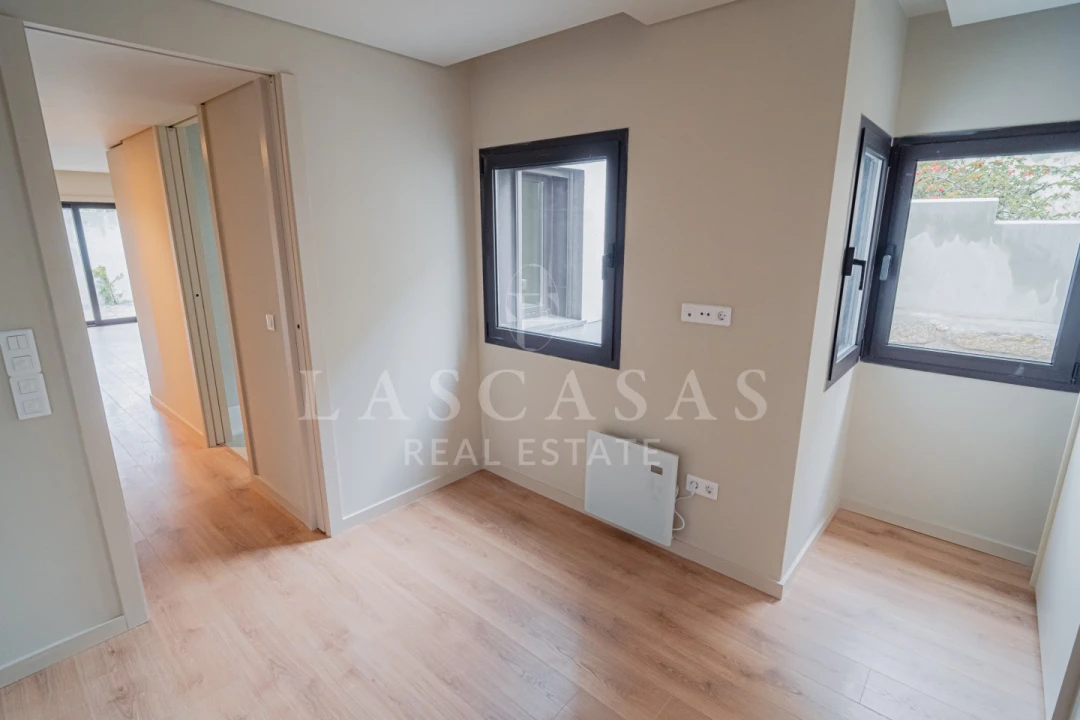 Apartamento T1 para Venda em Cedofeita, Santo Ildefonso, Sé, Miragaia, São Nicolau e Vitória Foto 9